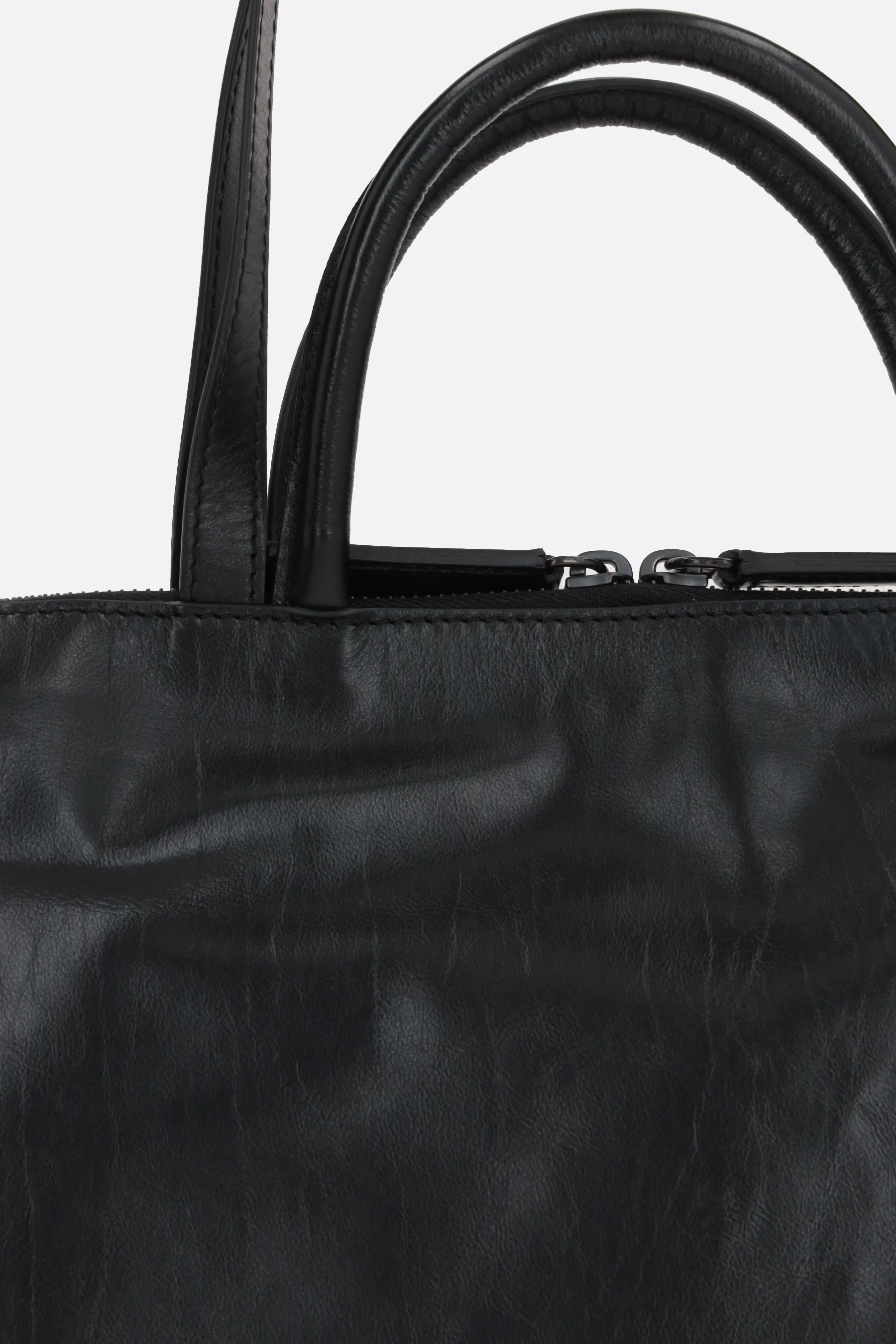 4 Dritta smooth leather handbag