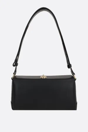 Baguette shoulder bag in smooth leather