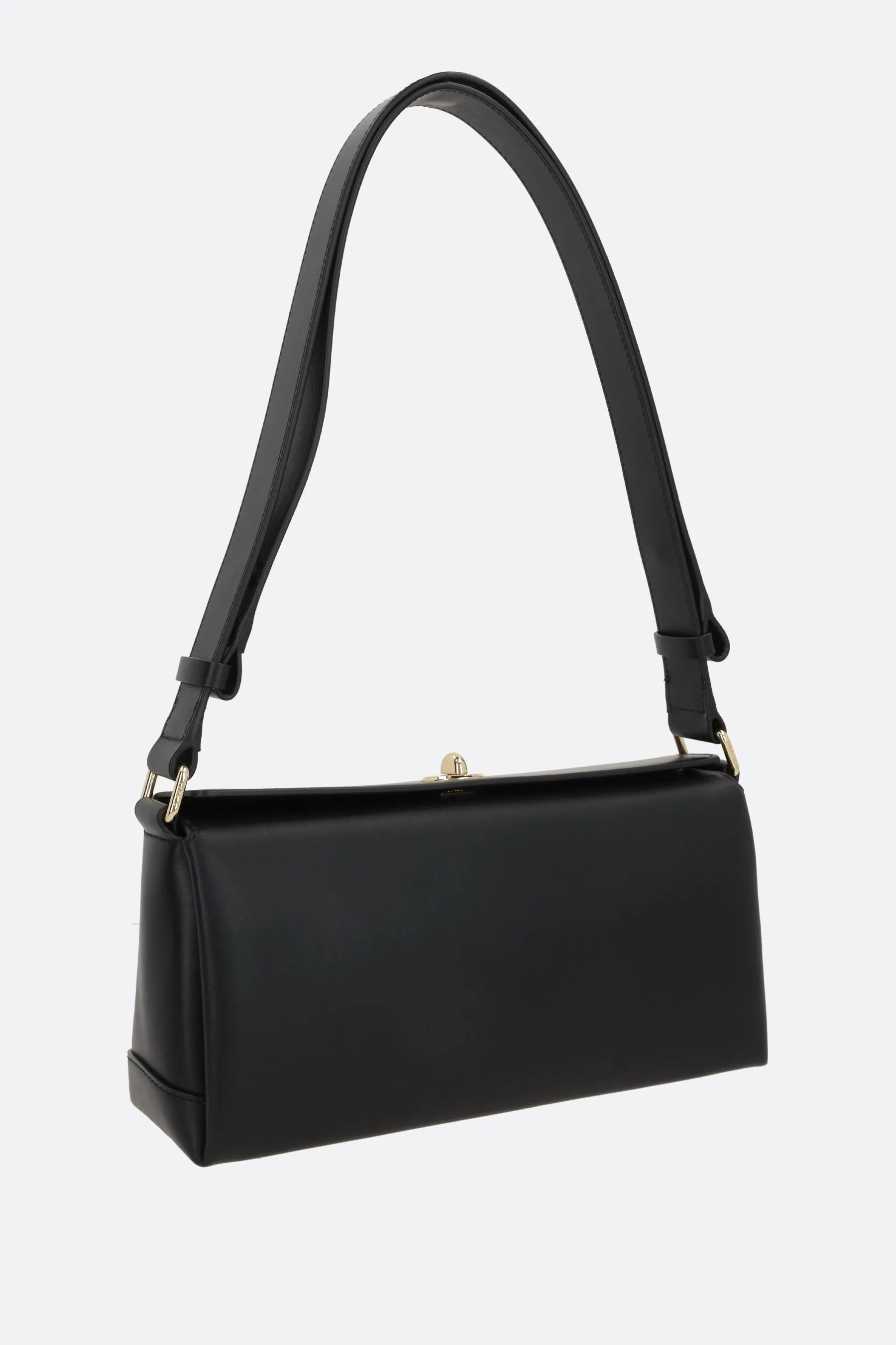 Baguette shoulder bag in smooth leather