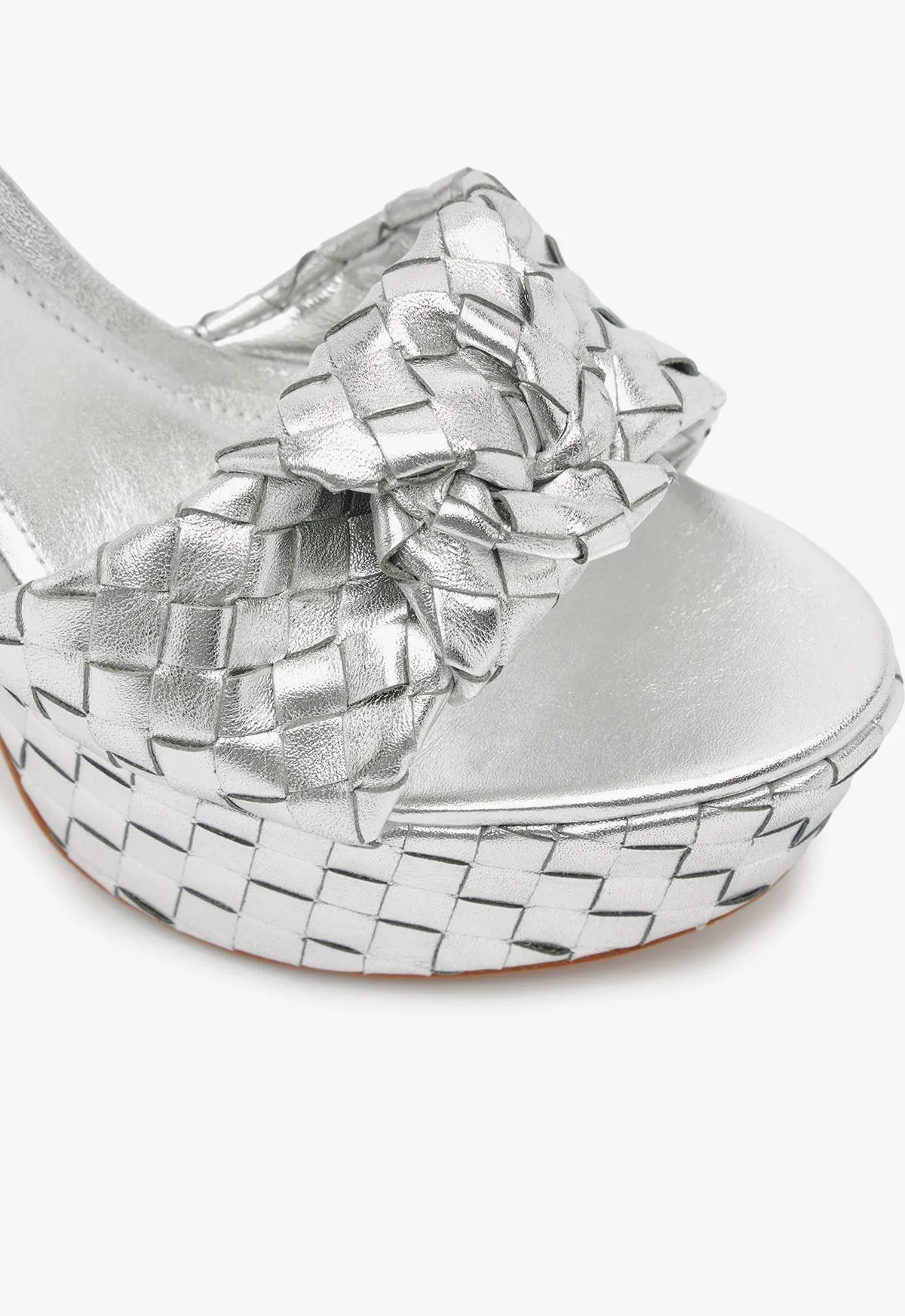 Kareena Knot Platform