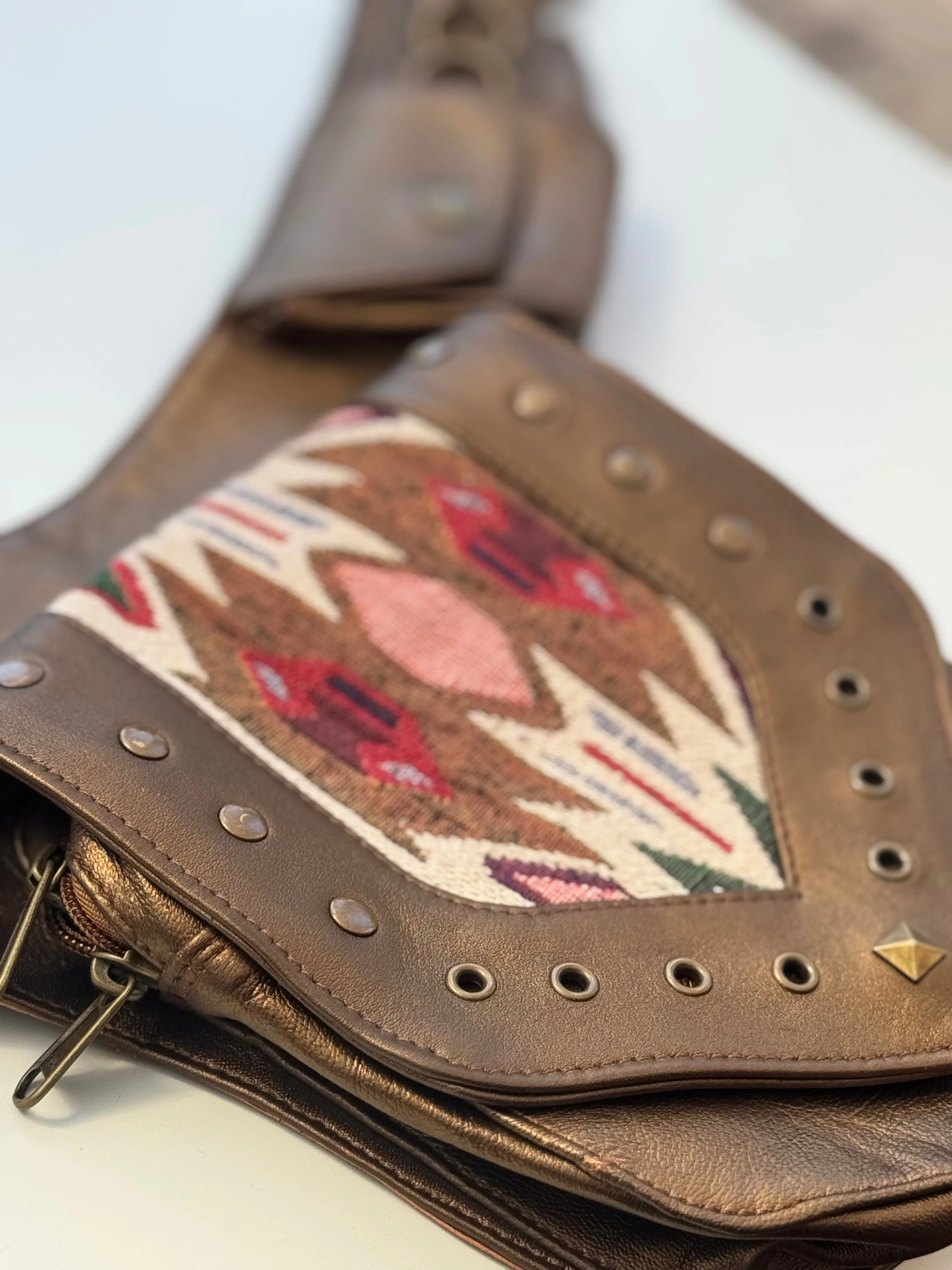 Leather Niisha Belt | Gold